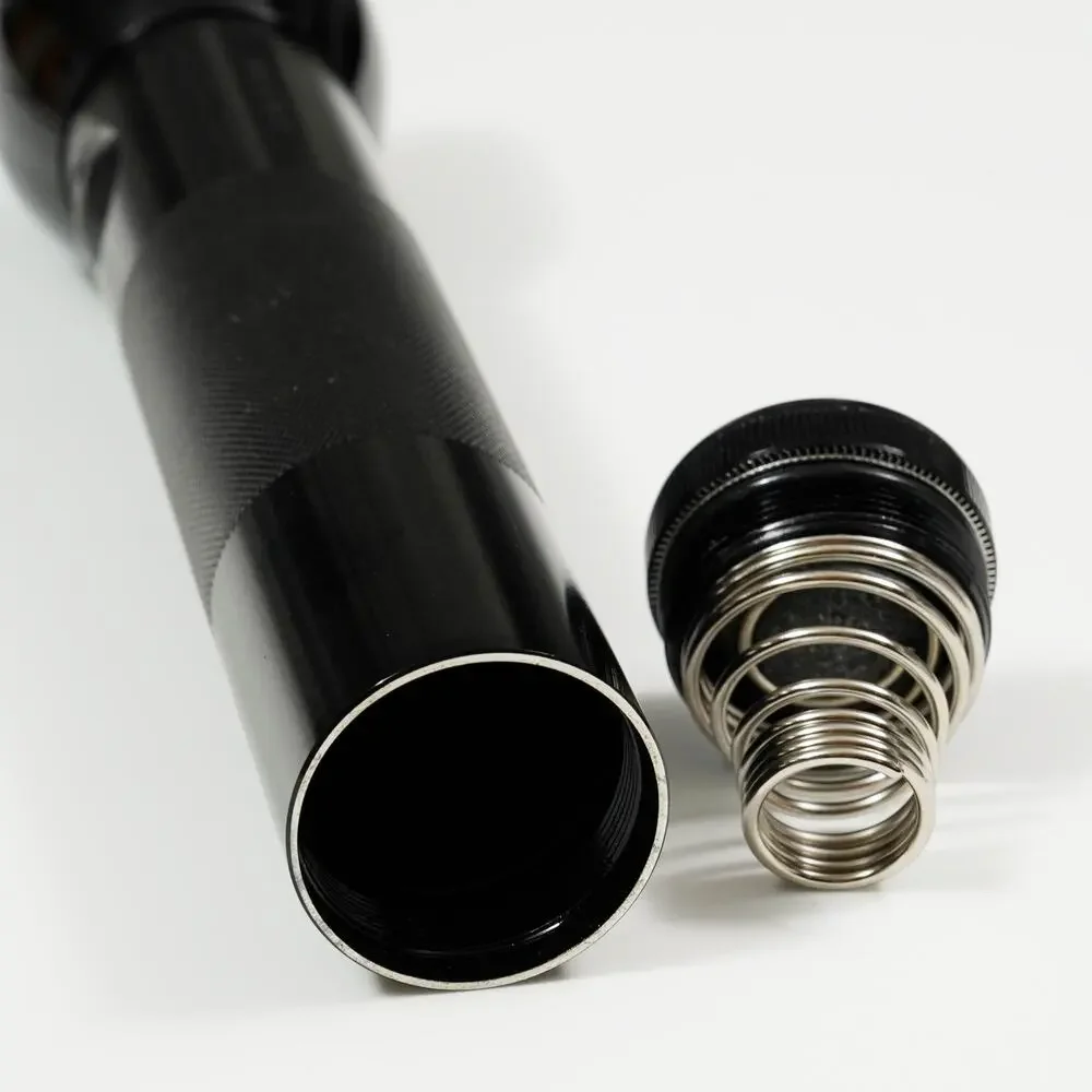 Maglite 2D Cell Black Flashlight USA Made 10